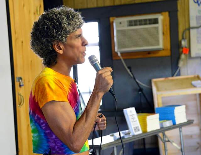 Don Bennett lectures at The Woodstock Fruit Festival