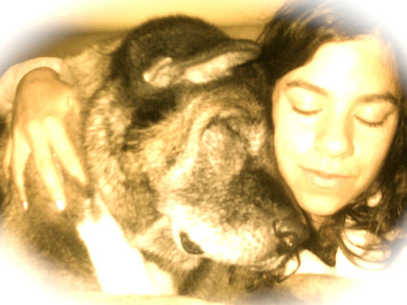Michelle Jolene embraces dog Kaya - everlasting love - afterlife message